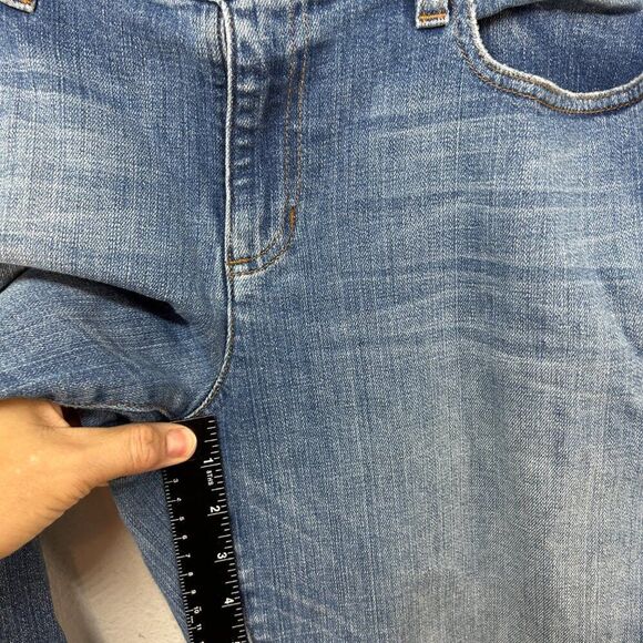 Eileen Fisher ladies Organic Cotton cropped Jeans 8 Blue capsule distressed - Picture 6 of 15